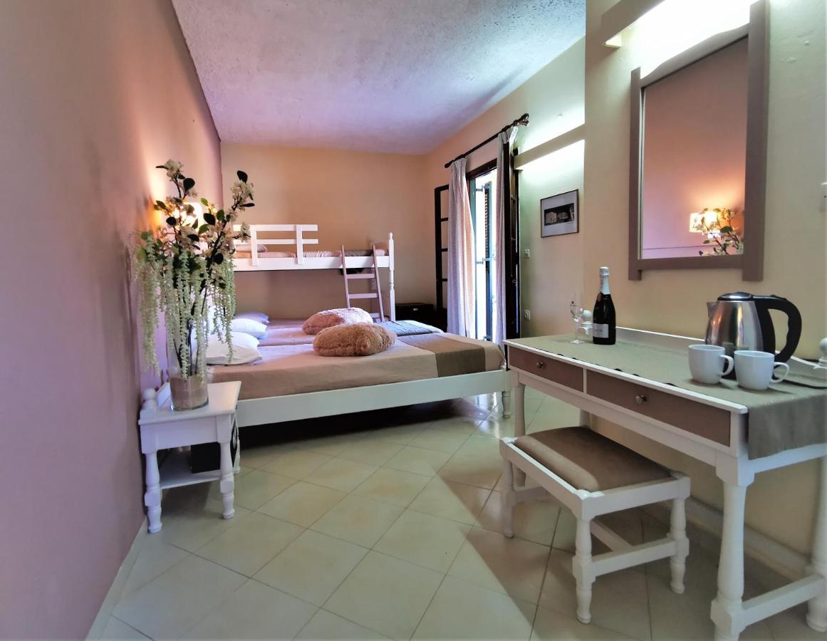 Sellas Hotel 2*